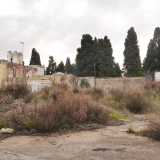 Usciamo dalla zona di sepoltura, dirigendoci verso un'altra area destinata ad identico utilizzo, ma assai pi� antica...